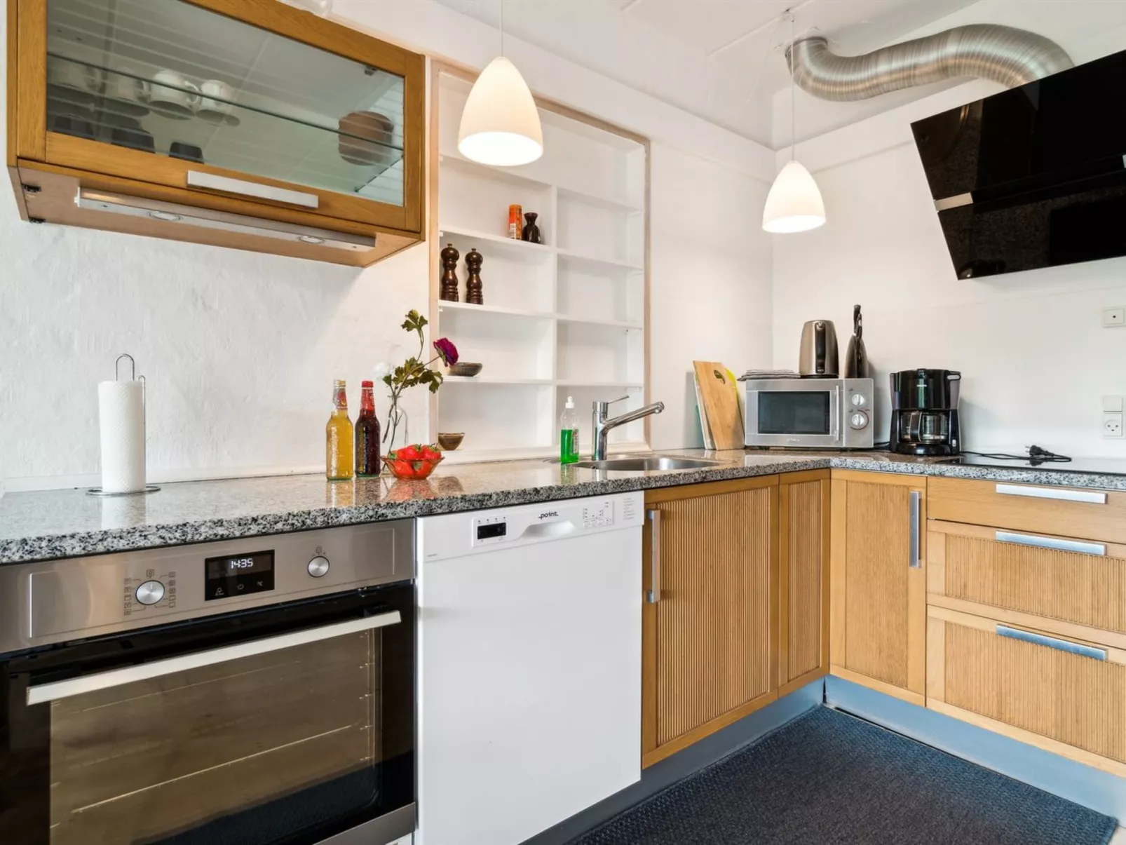 "Niyazi" - 6km from the sea-Binnen