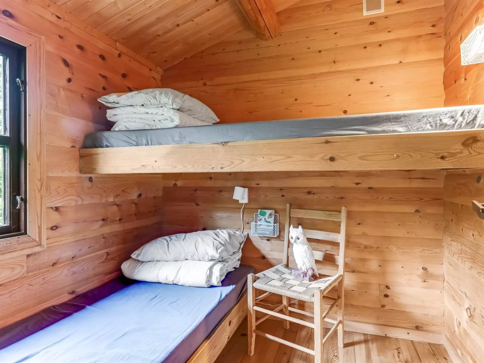 "Juho" - 700m from the sea-Binnen