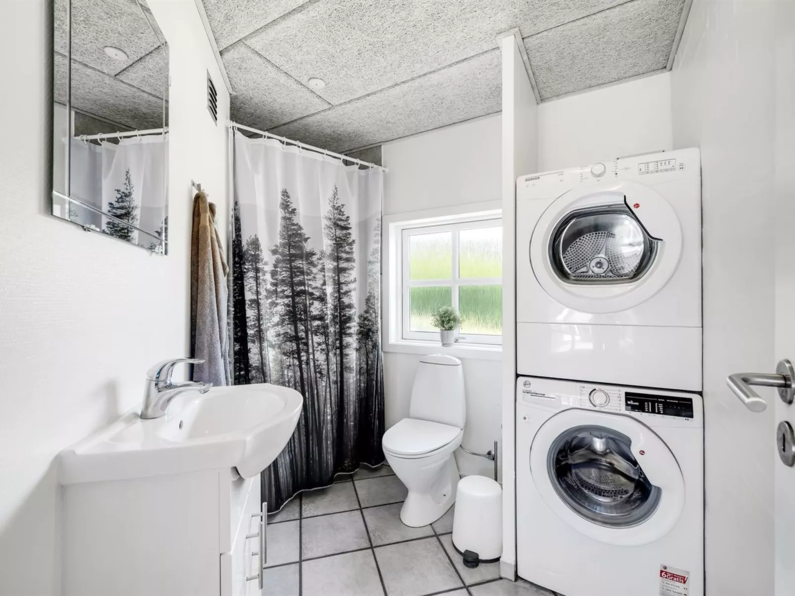 "Holga" - 400m from the sea-Binnen