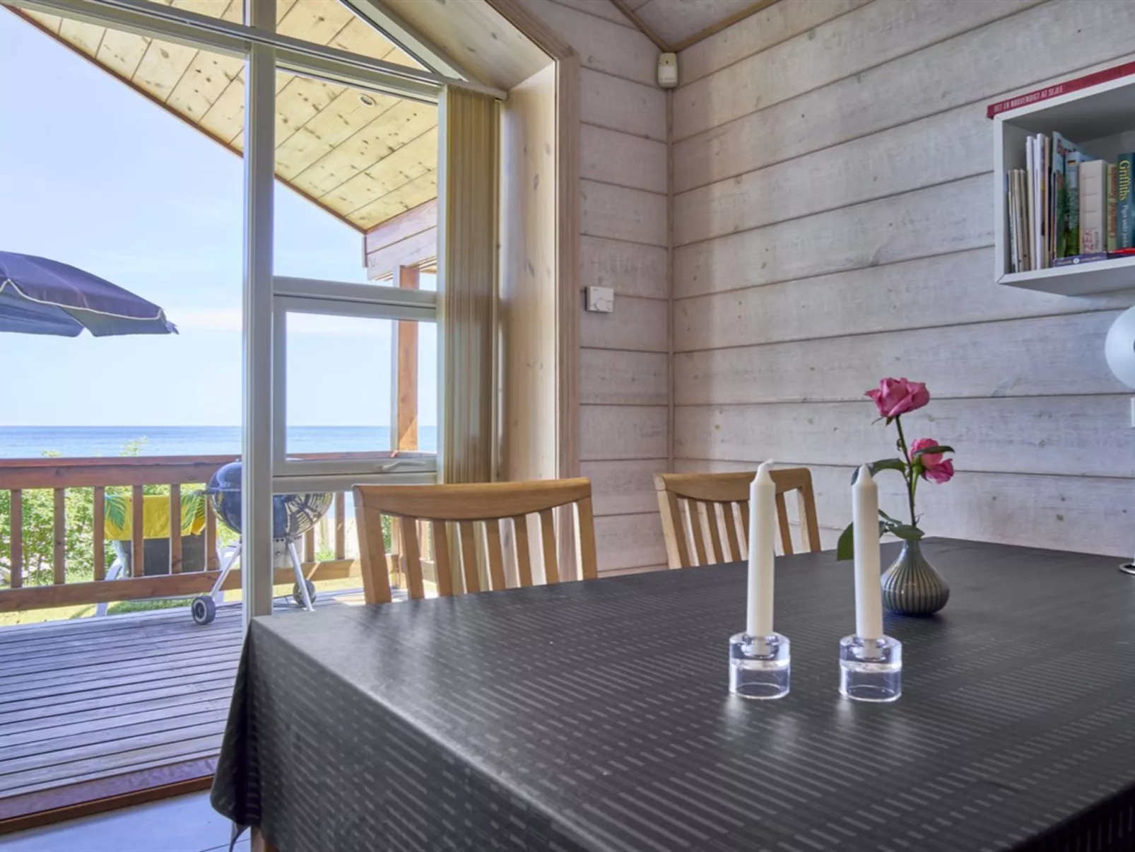 "Antim" - 10m from the sea-Binnen