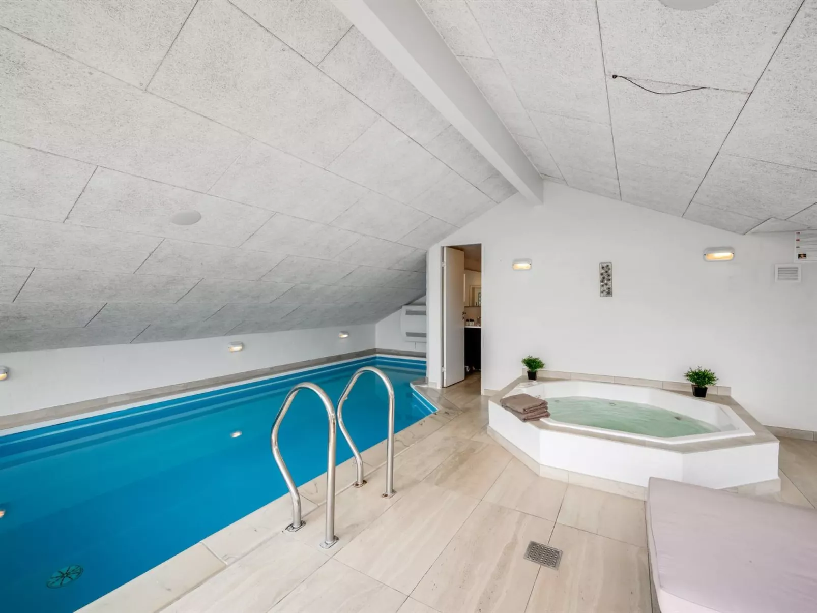 "Emin" - 700m from the sea-Buiten