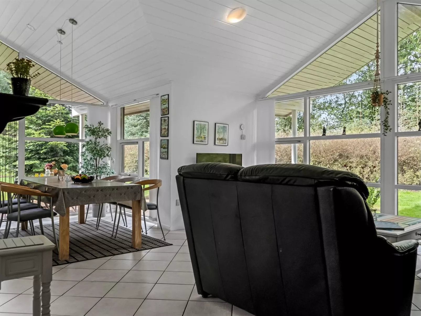 "Neli" - 850m to the fjord-Binnen