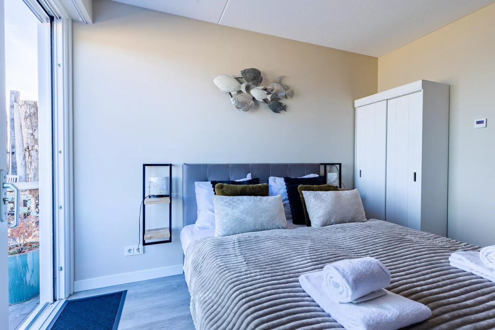 Luxe appartement Vista Maris 'Somaris' - Havenweg 8-50  Sint-Annaland-Slaapkamer