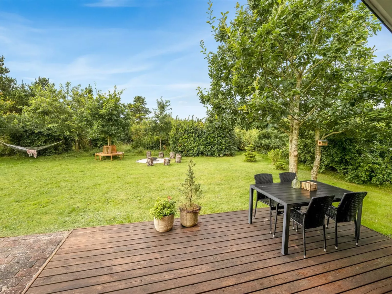 "Jarmunrek" - 400m to the fjord-Buiten