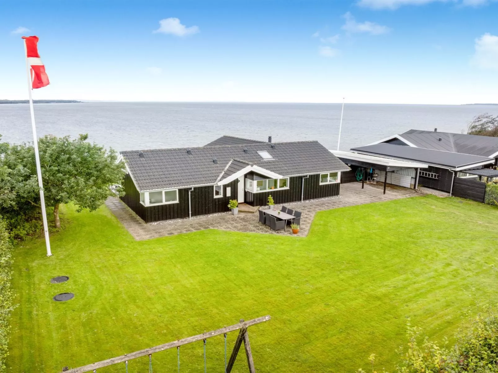 "Næwe" - 10m to the fjord-Buiten