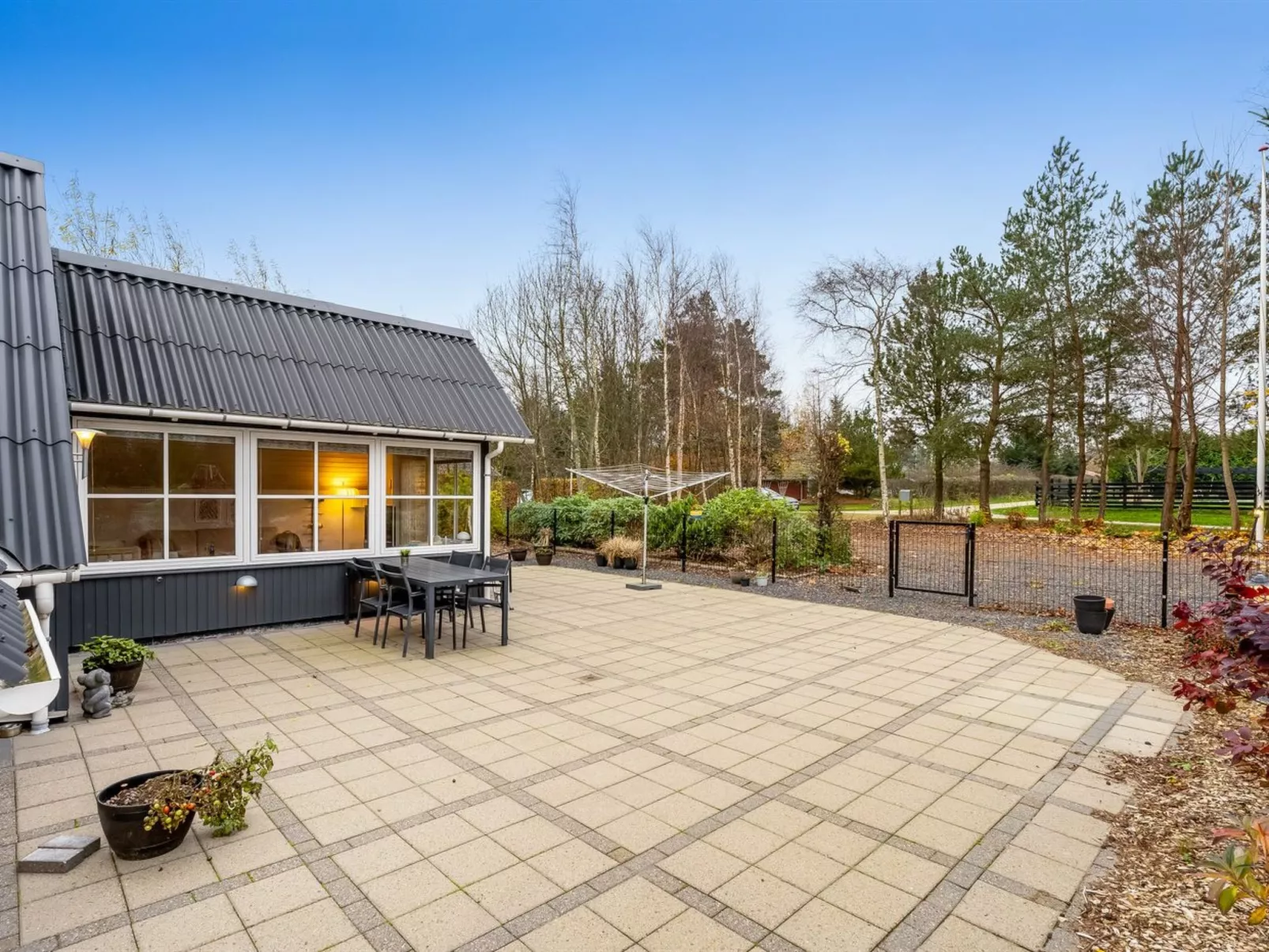 "Adisl" - 600m to the fjord-Buiten