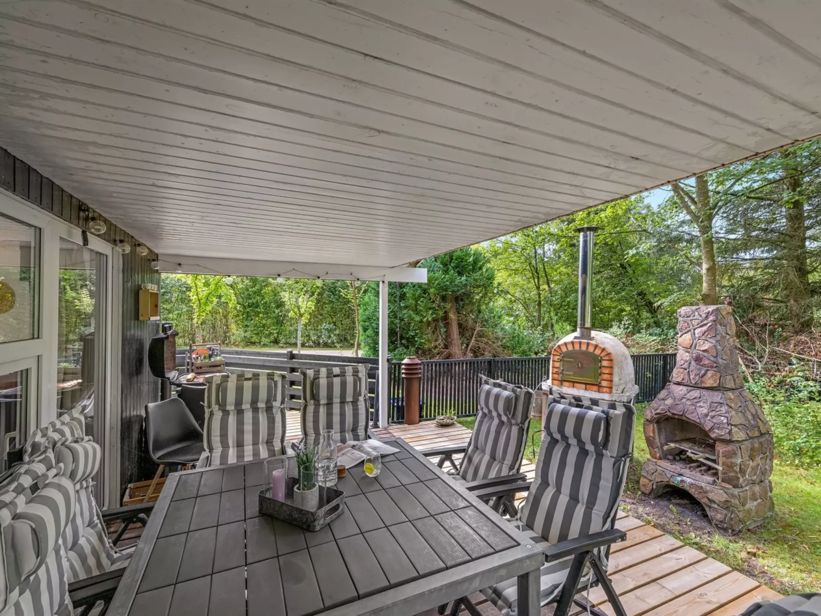 "Tiina" - 500m to the fjord-Buiten