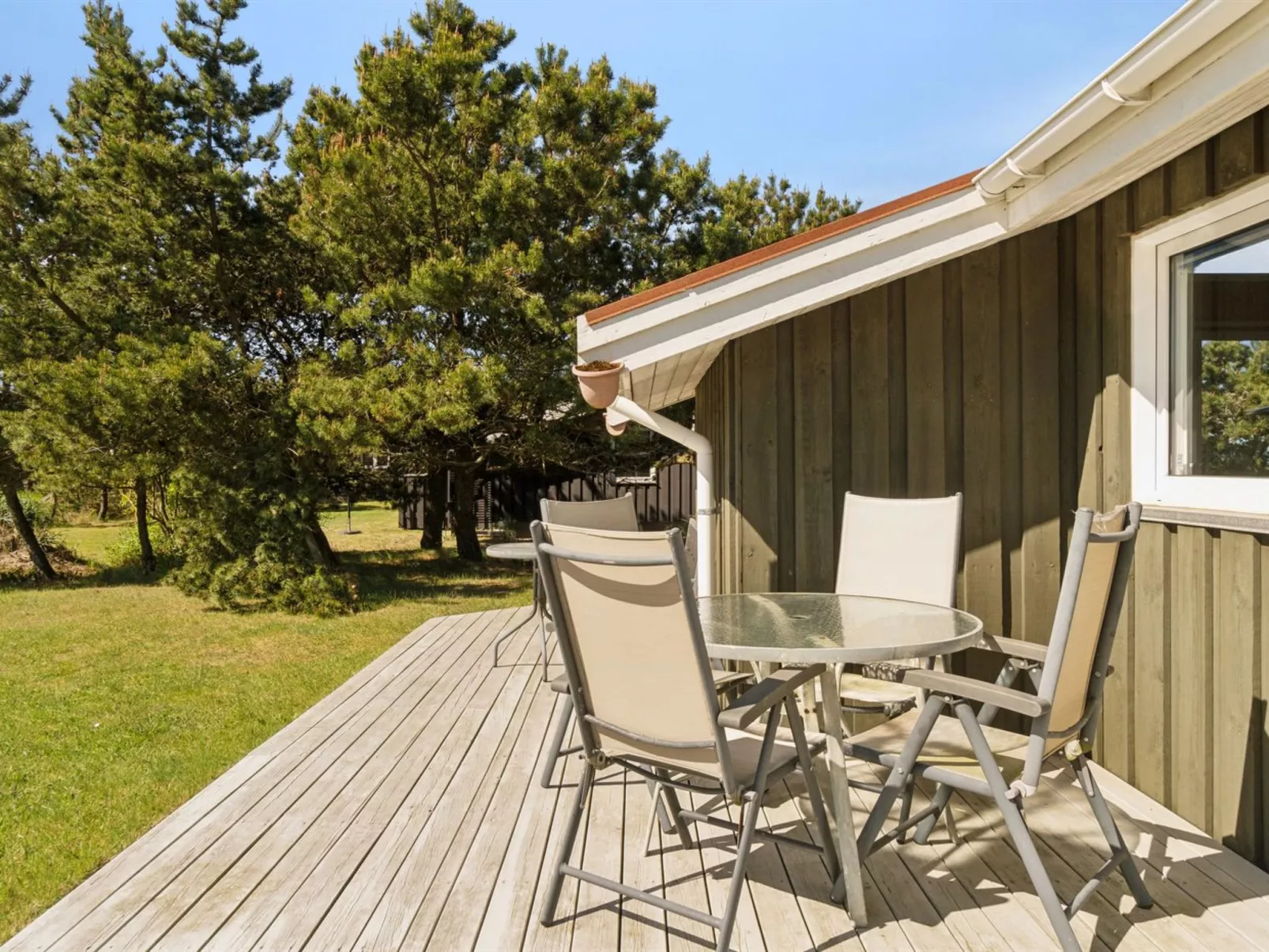 "Suometar" - 90m from the sea-Buiten