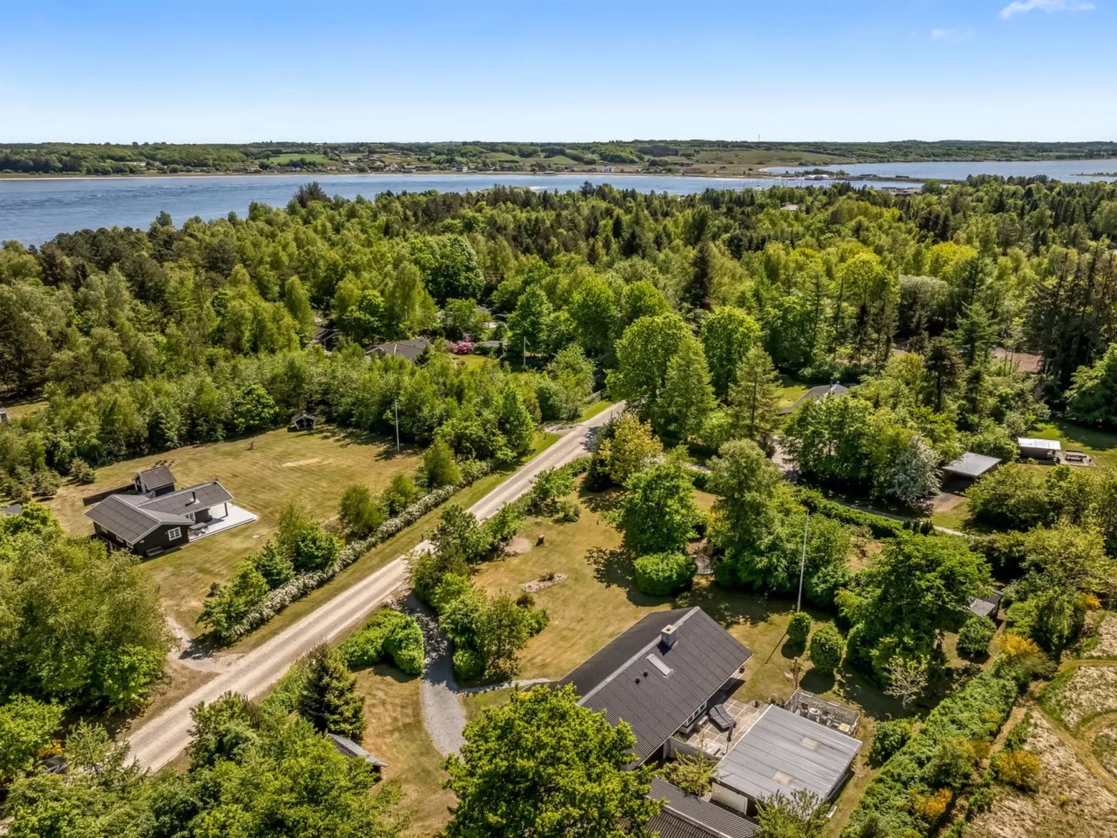 "Sven" - 250m to the fjord-Buiten