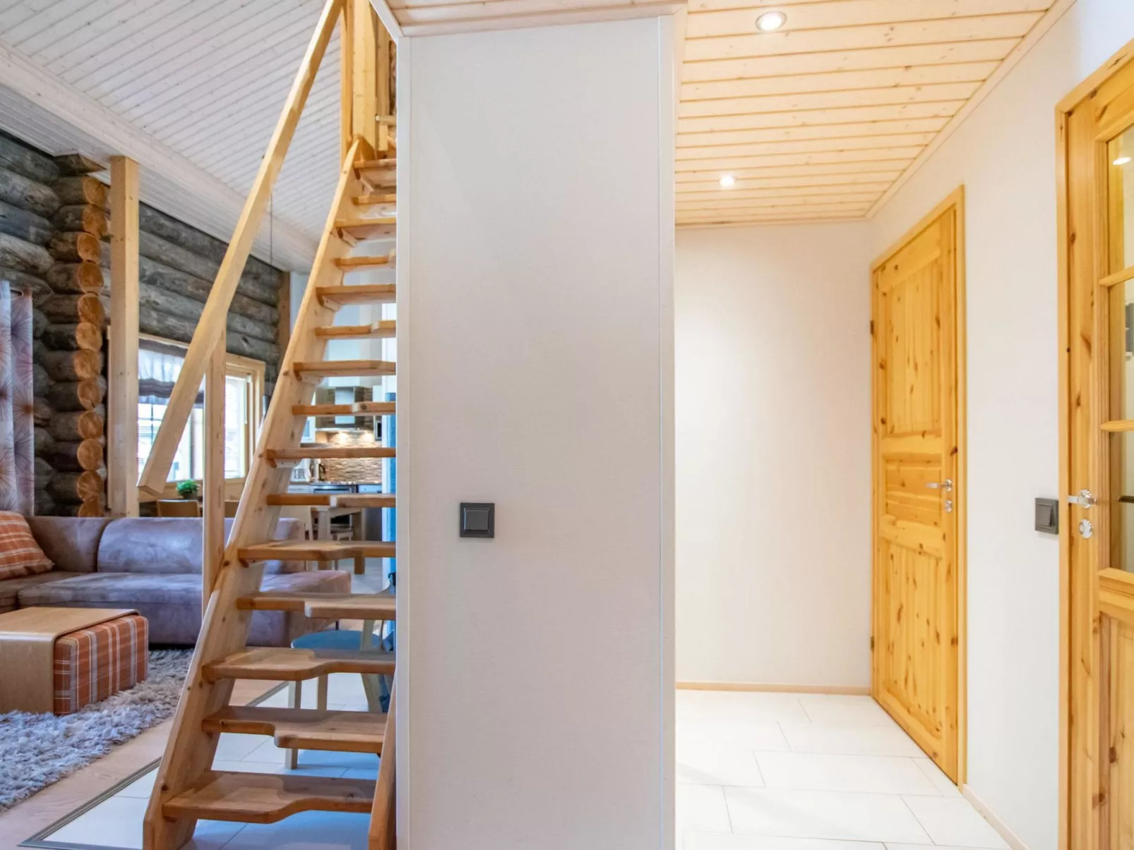 Nilikuru e 12-Binnen