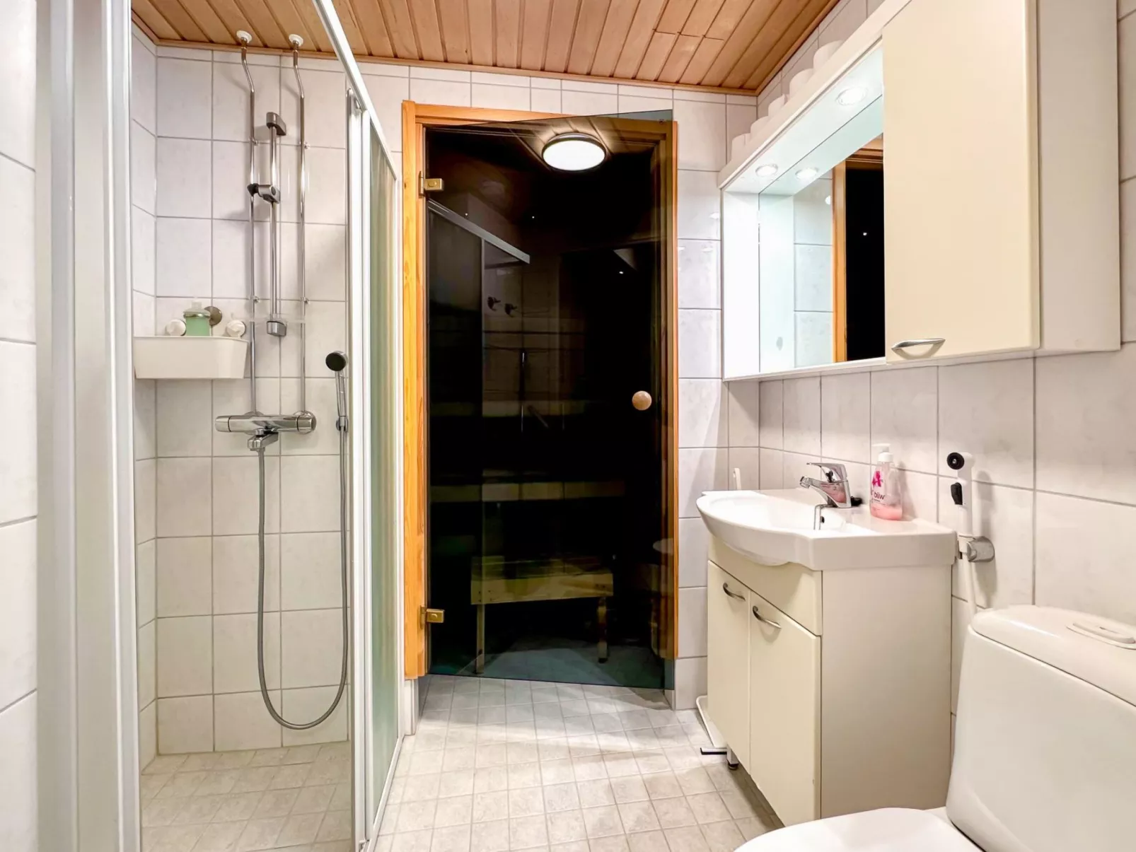 Yllästar 2 as 302-Binnen