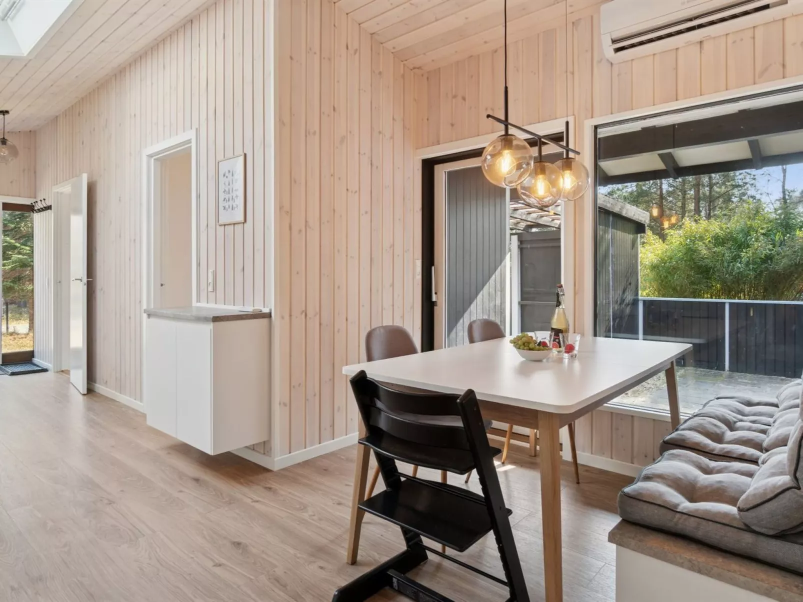 "Ahti" - 340m from the sea-Binnen