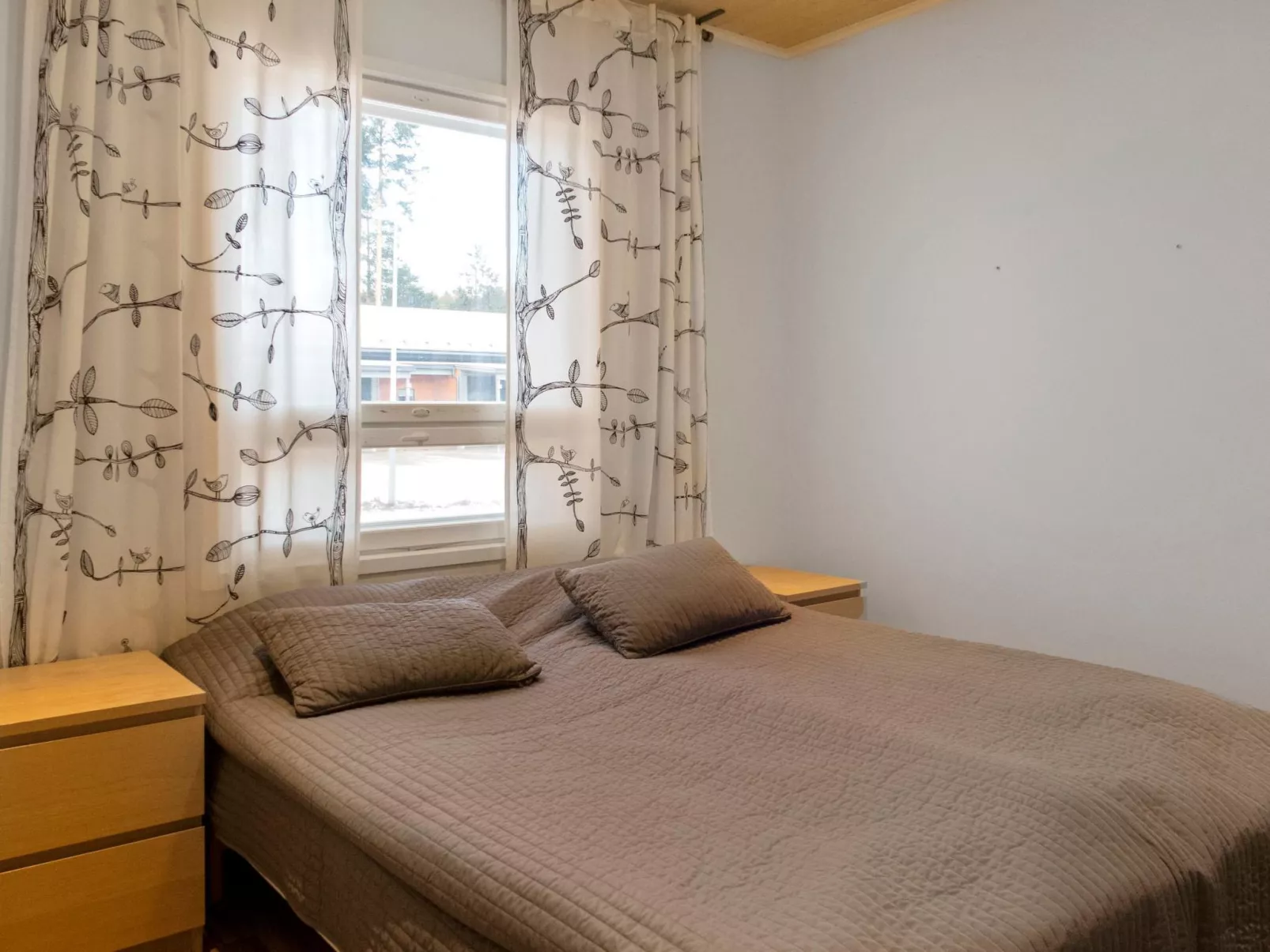 4 seasons b 1-Binnen