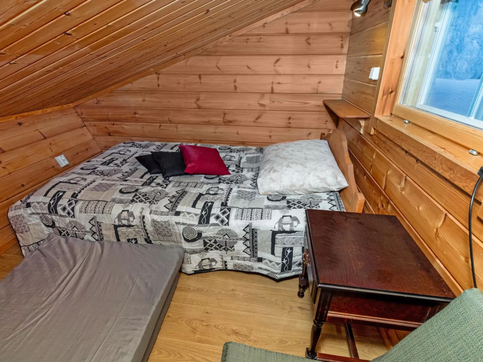 Pohjaslahdentie 17 a-Binnen