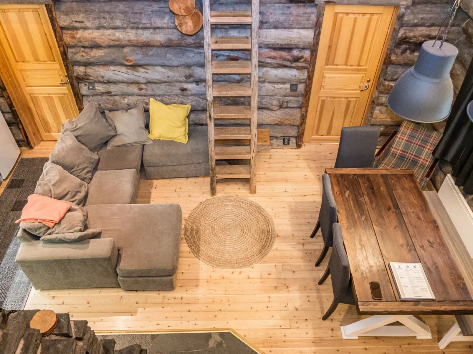 Seitsemän savua 6-Binnen