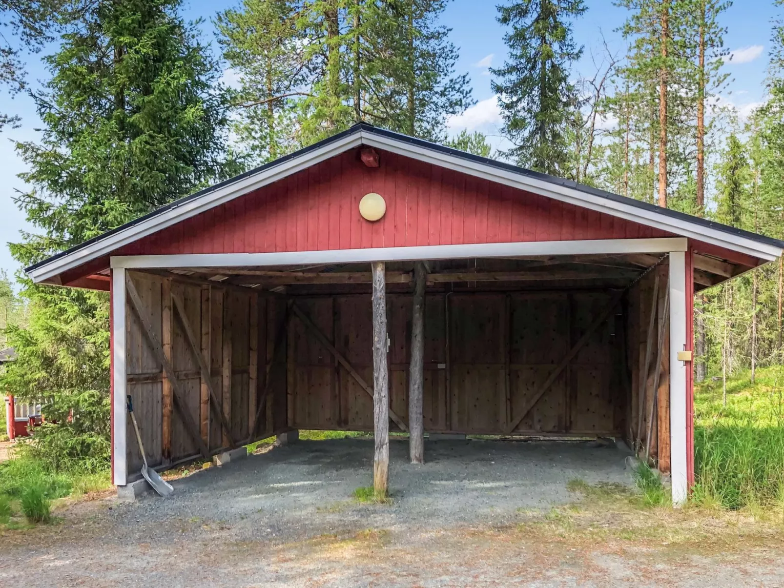 Pajalan hirsitupa-Binnen