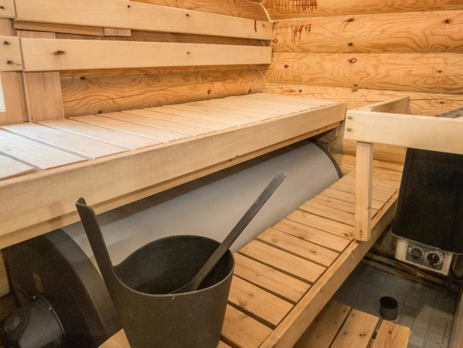 Ruka-kitkan käki-Binnen