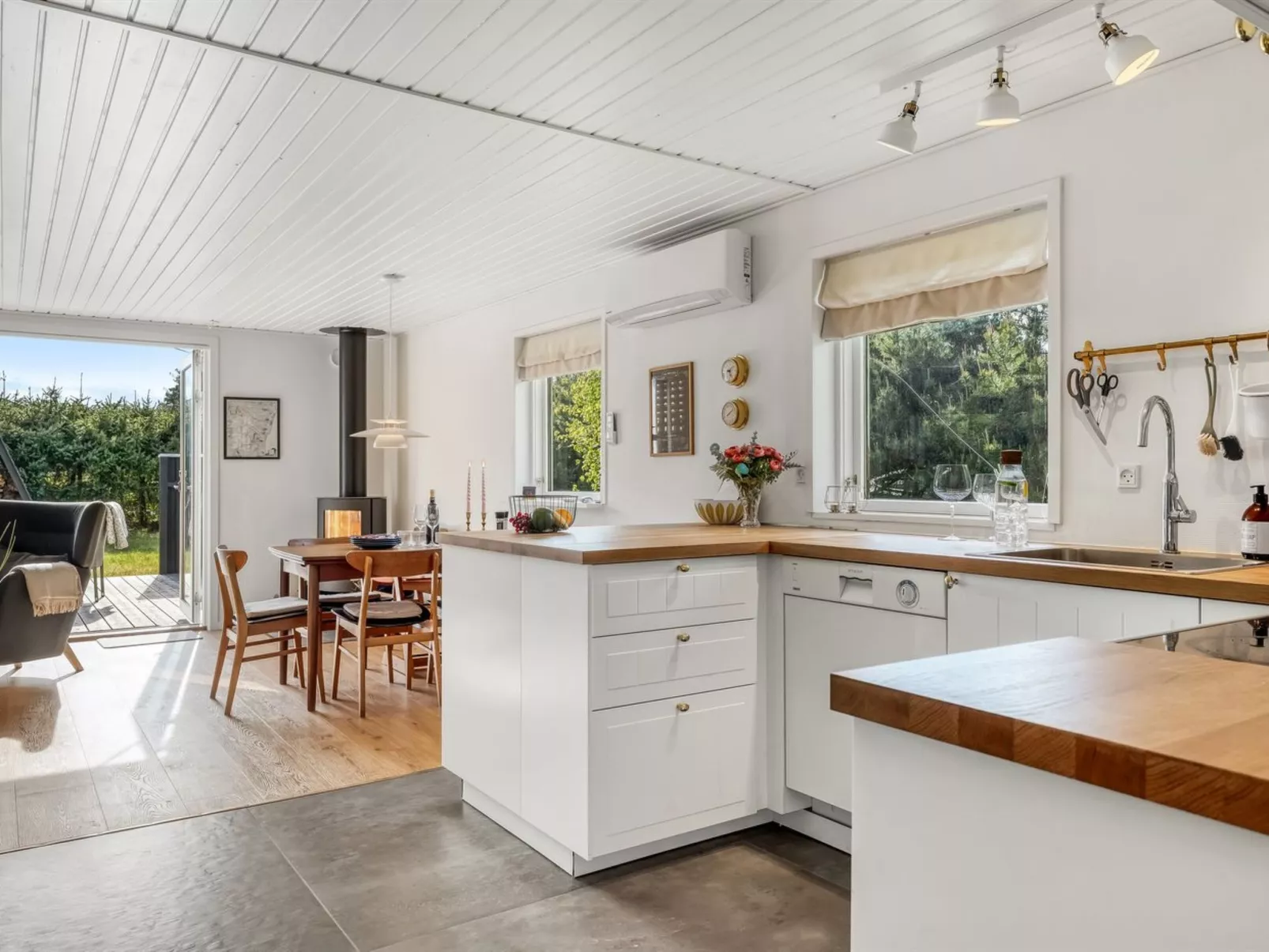 "Toralf" -  from the sea-Binnen