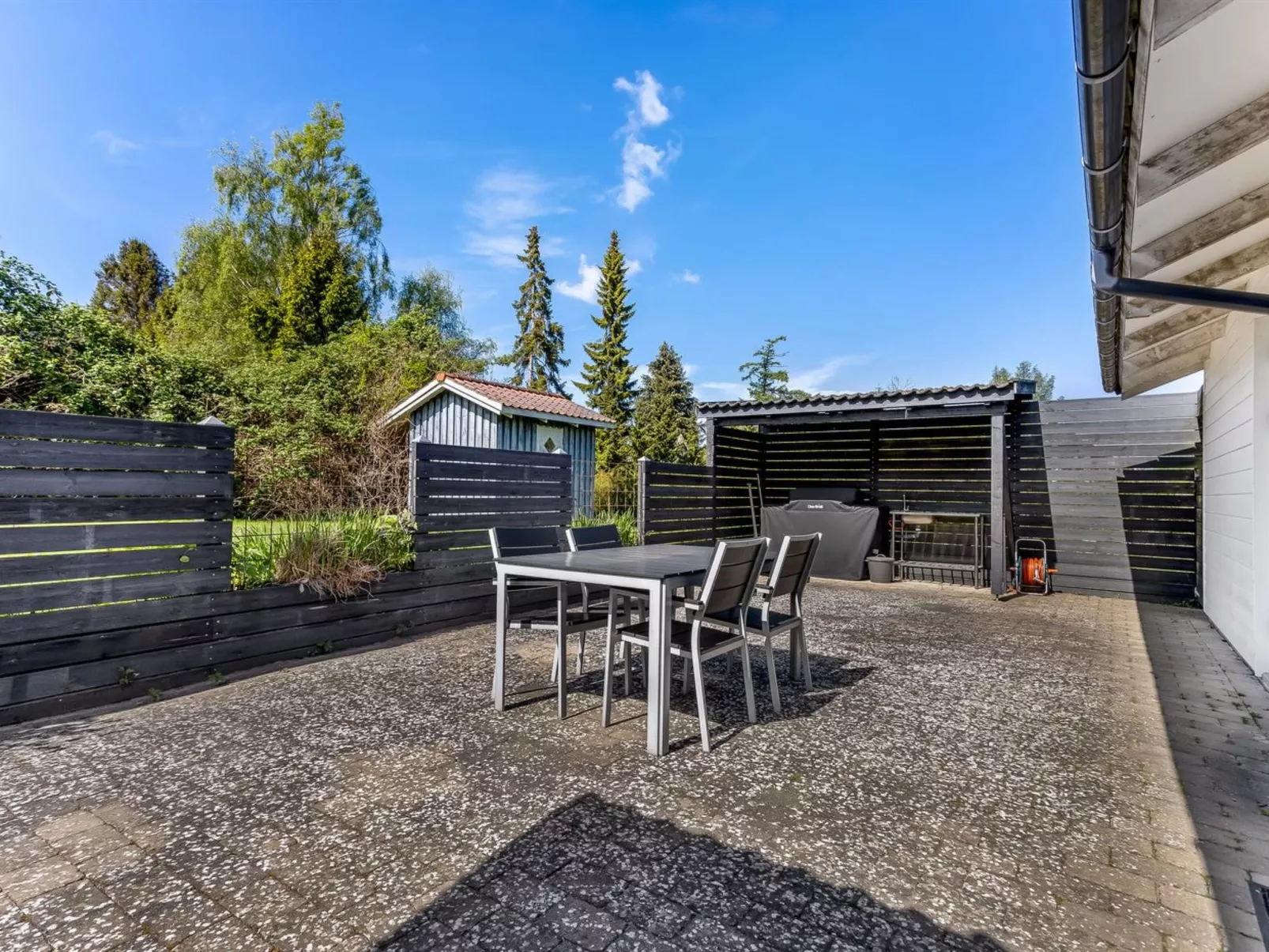 "Prohor" - 150m from the sea-Buiten