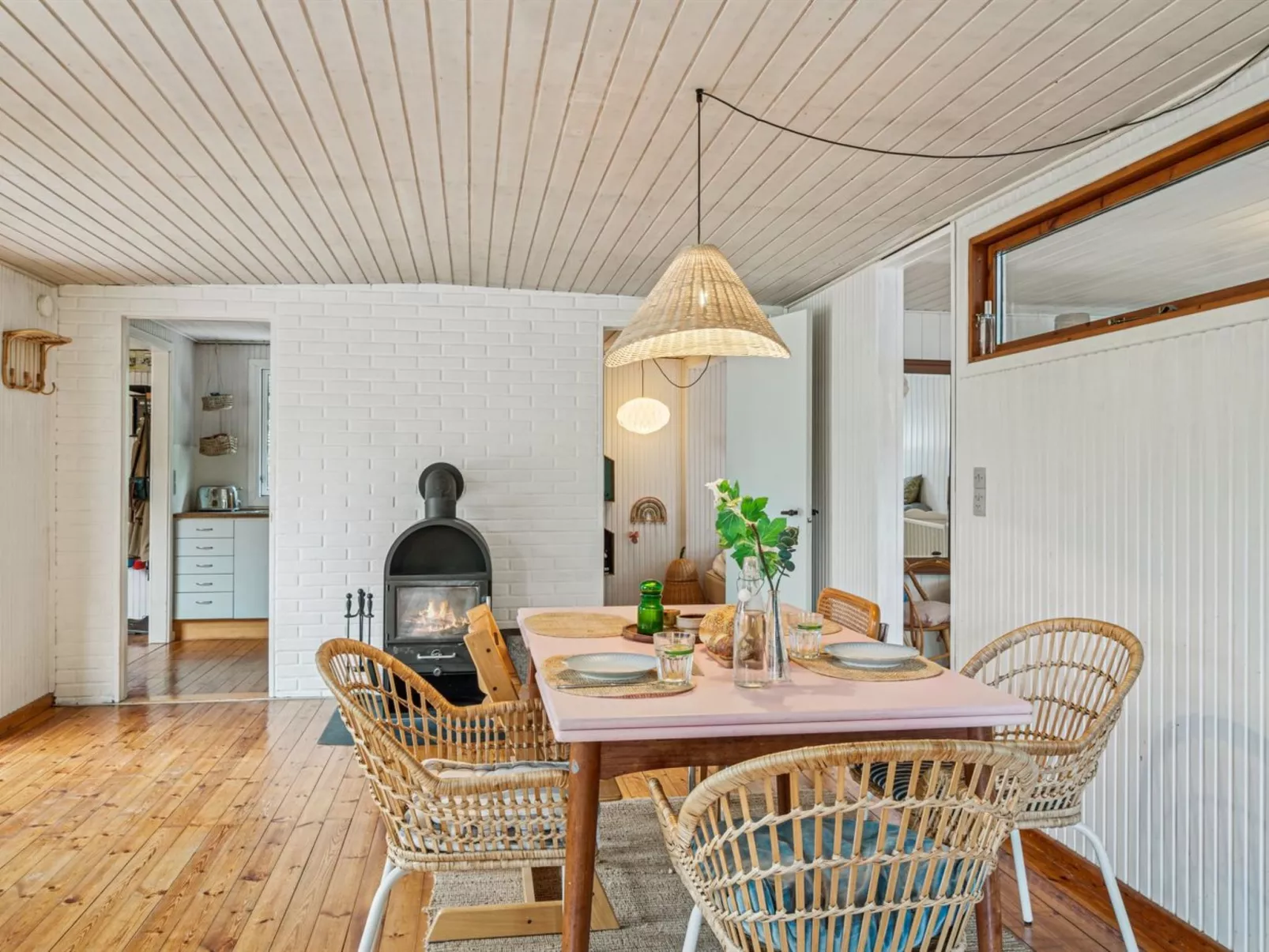 "Tatyana" - 1.6km from the sea-Binnen