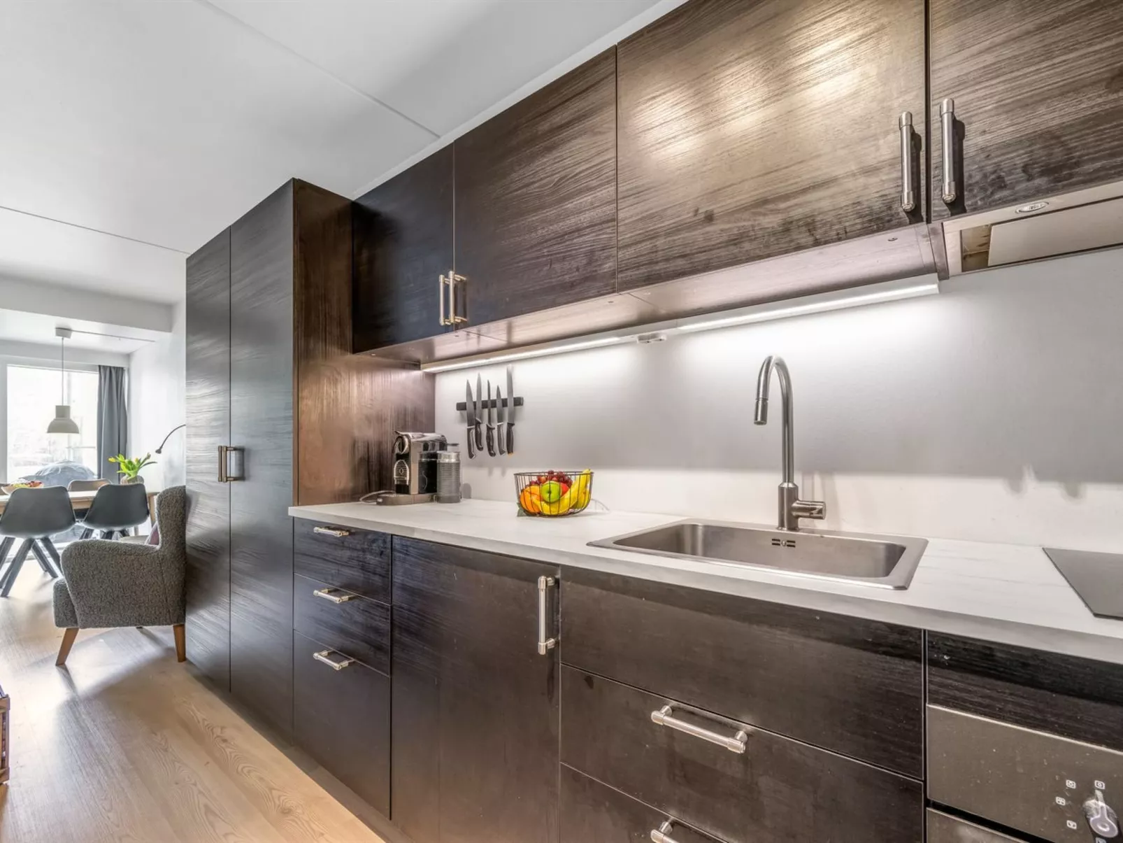 "Epiphania" - 130m from the sea-Binnen