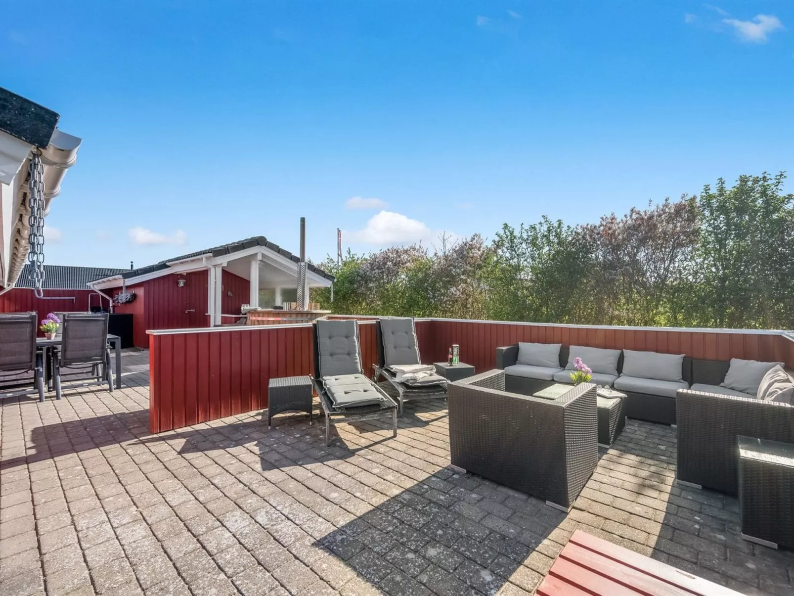 "Seba" - 1km to the fjord-Buiten