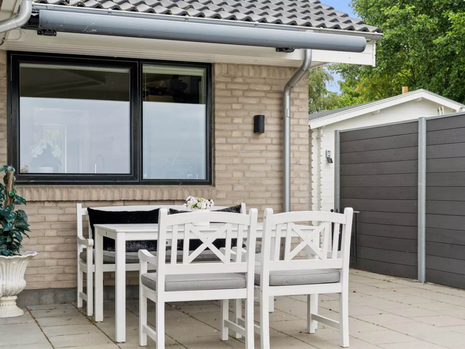 "Thyra" - 50m to the fjord-Buiten