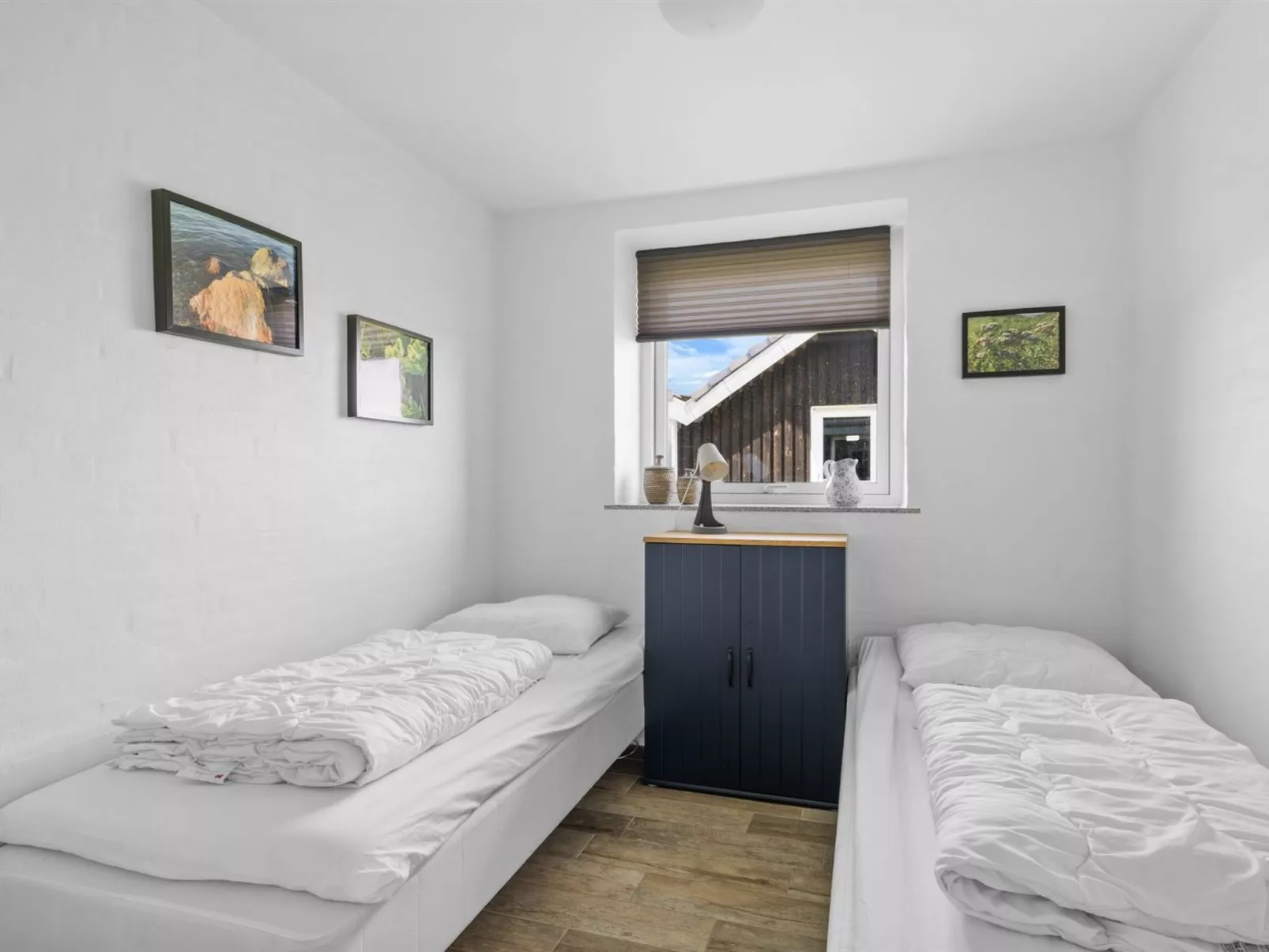 "Ung" - 460m from the sea-Binnen