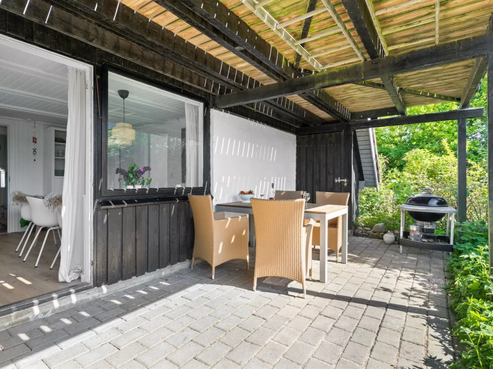 "Sunna" - 1km from the sea-Buiten