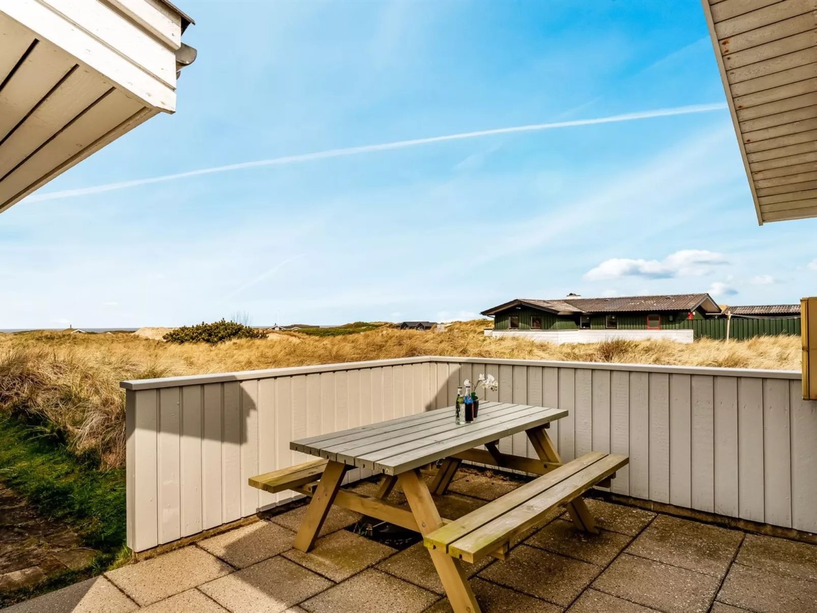 "Fridgerd" - 300m from the sea-Buiten