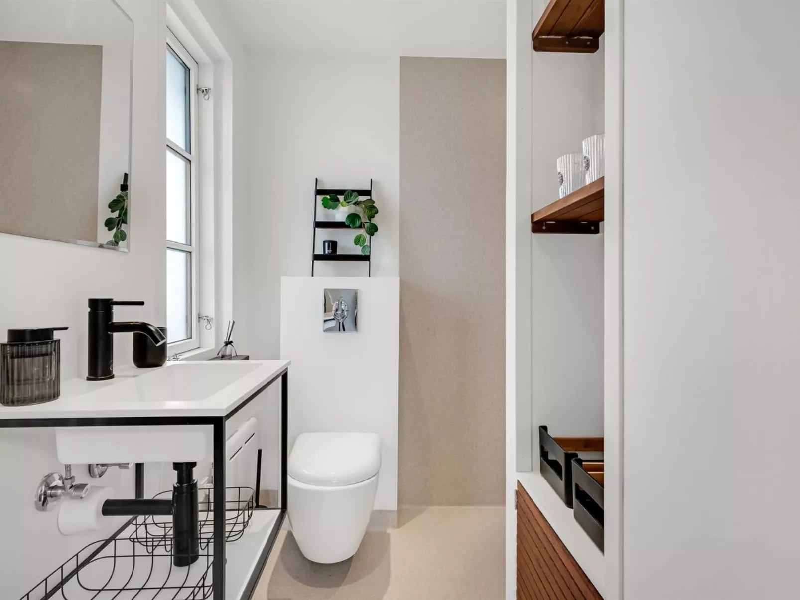 "Urda" - 50m from the sea-Binnen