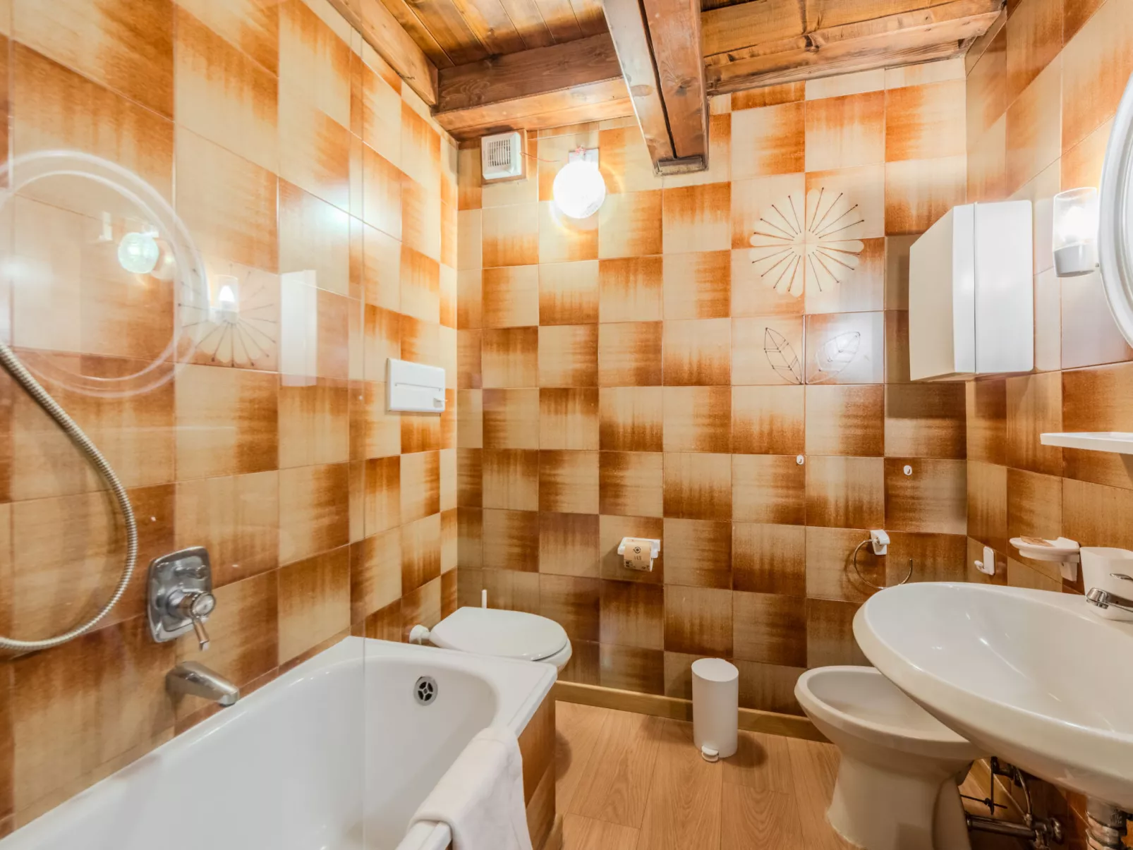 Mansarda al Doss-Binnen