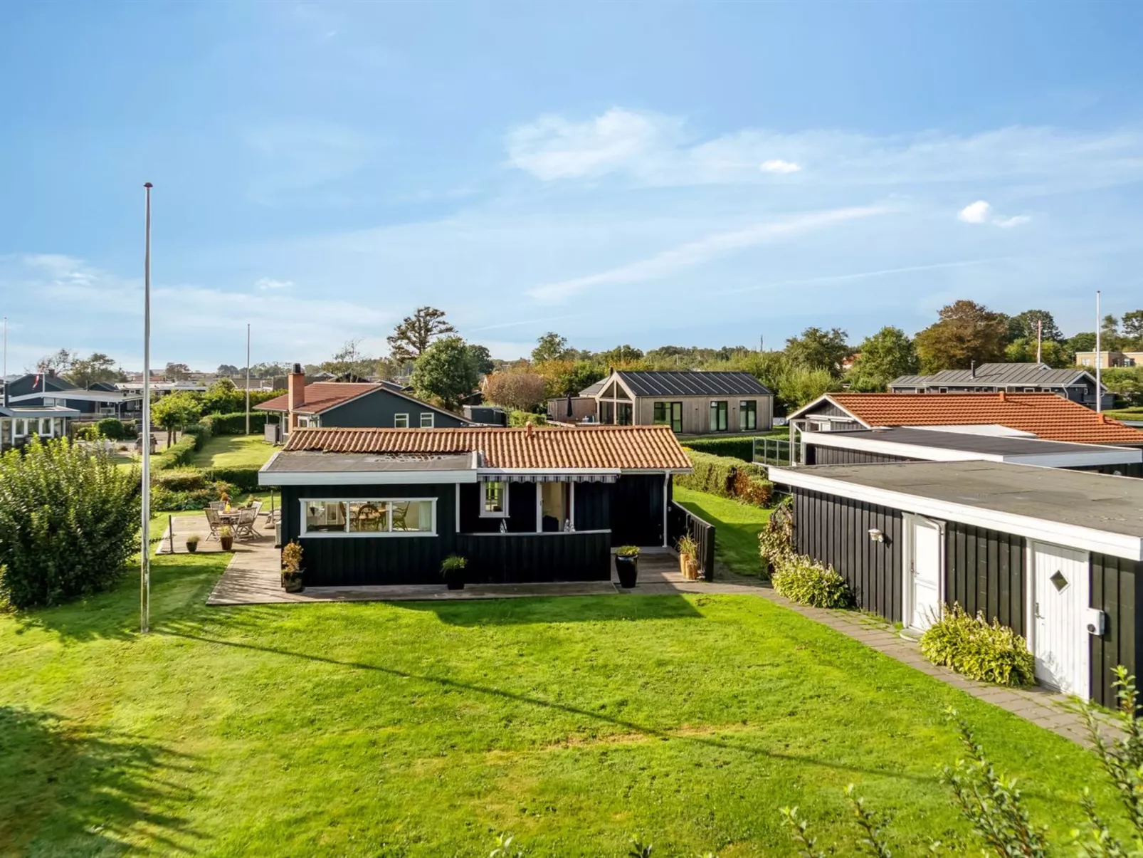 "Thit" - 90m from the sea-Buiten