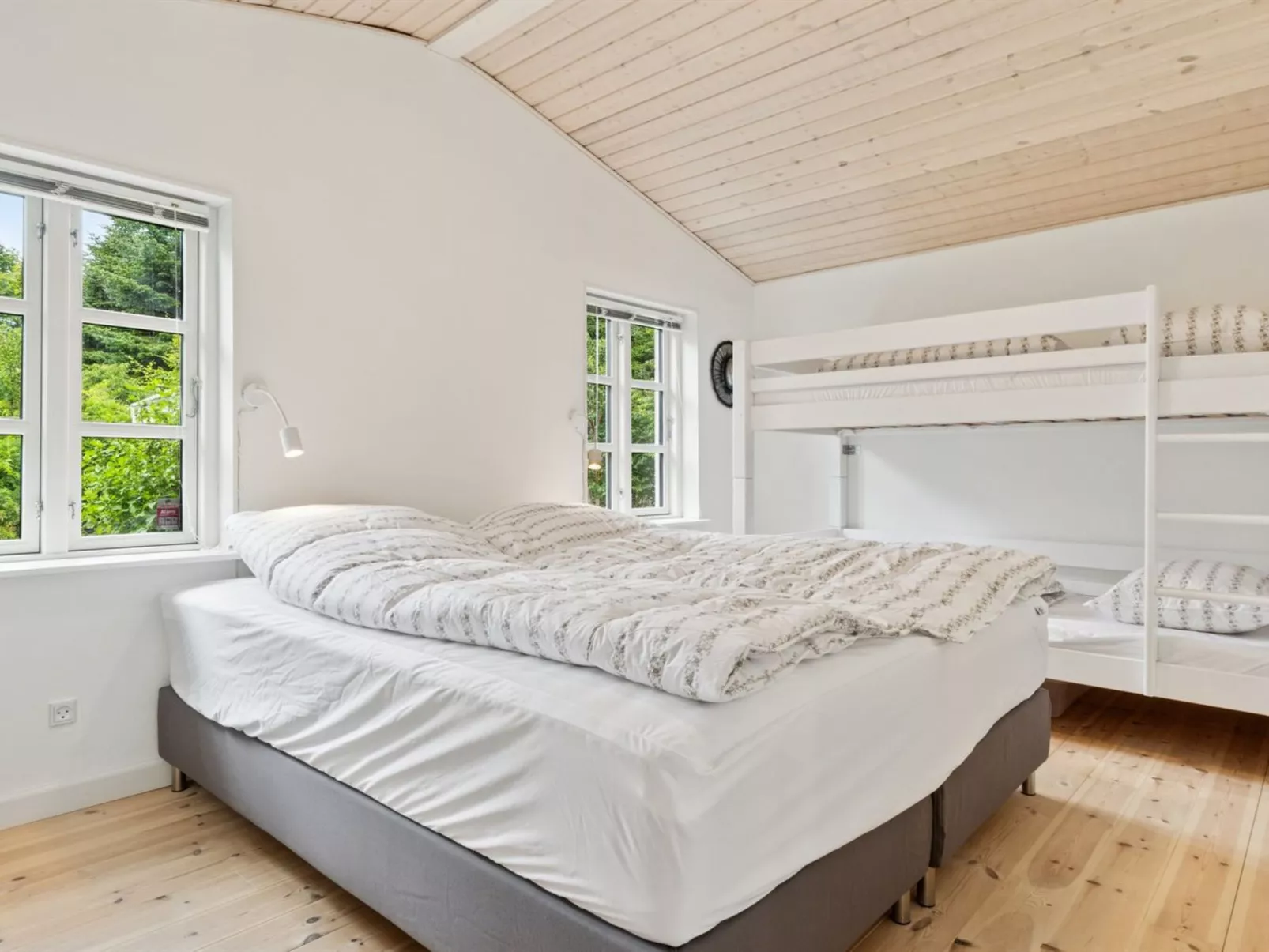 "Sixten" - 400m to the fjord-Binnen