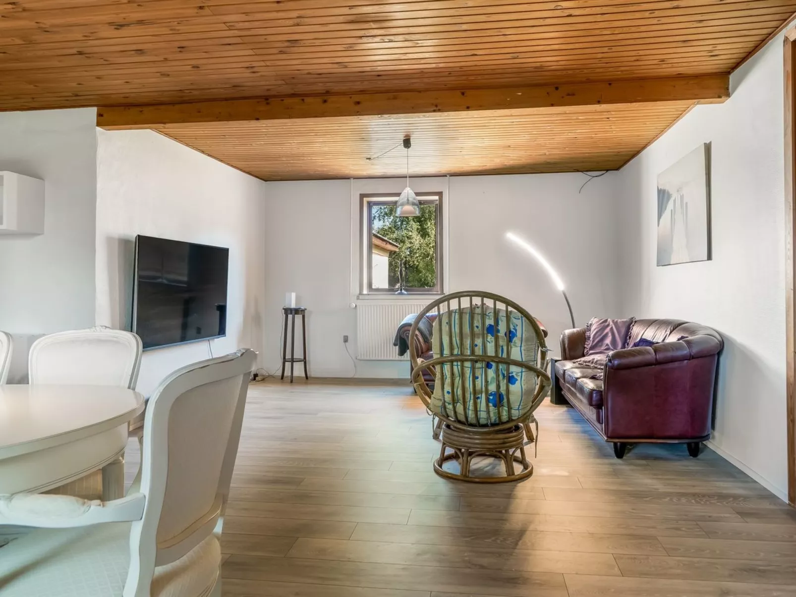 "Eiko" - 400m to the fjord-Binnen