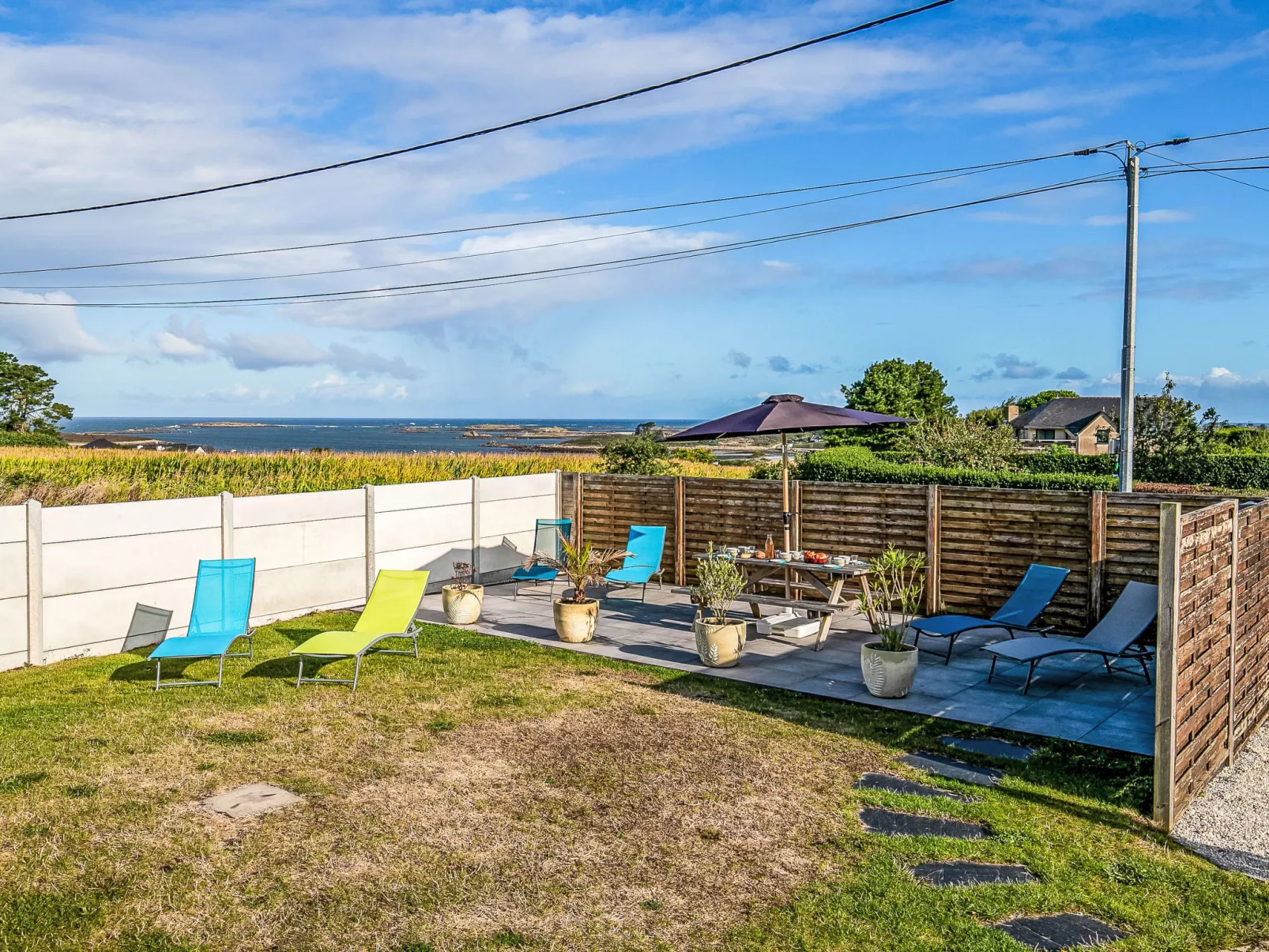 Entre Terre et Mer-Buiten