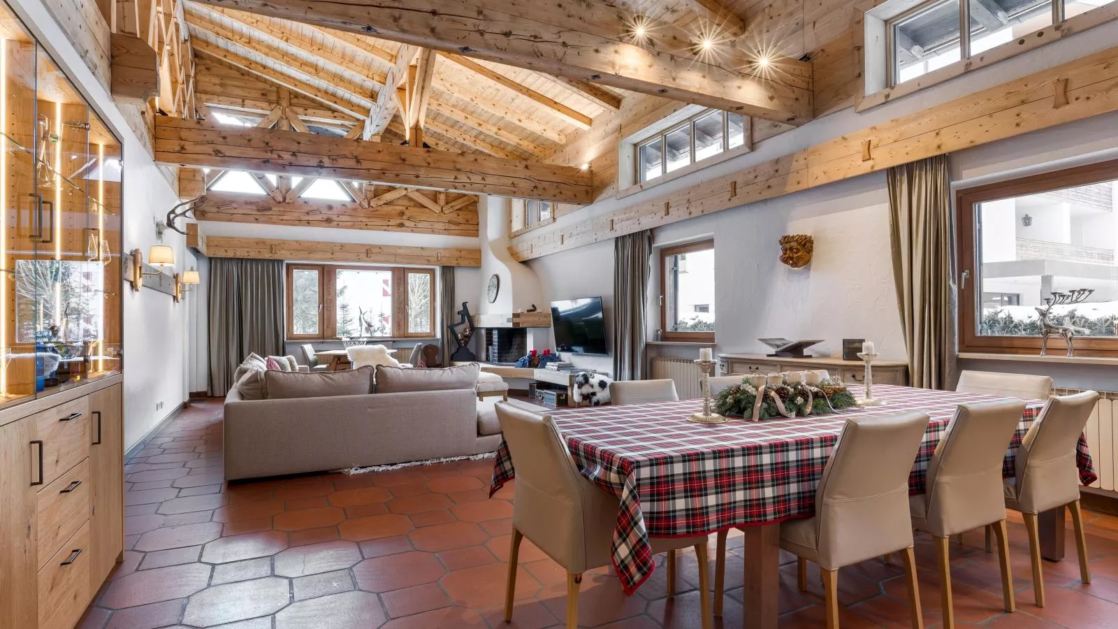 Luxury Central Kirchberg-Woonkamer