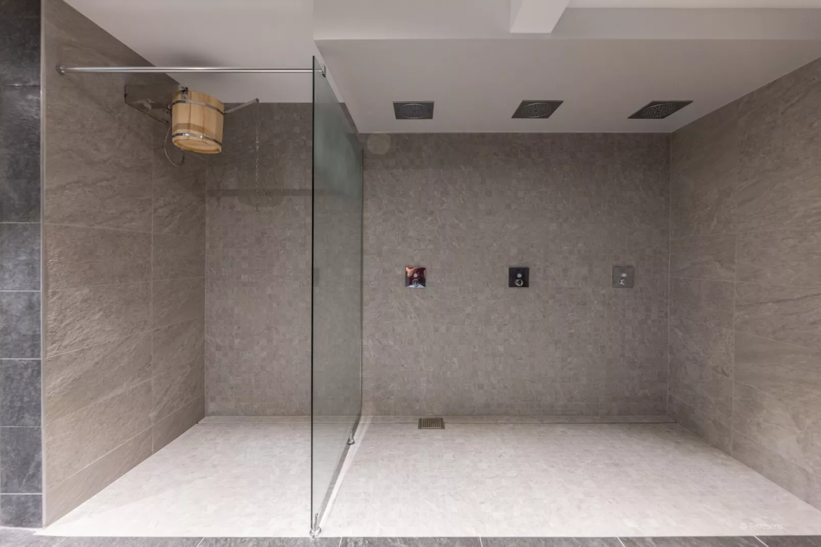 Le Cristal Lodge-R3TS-Badkamer