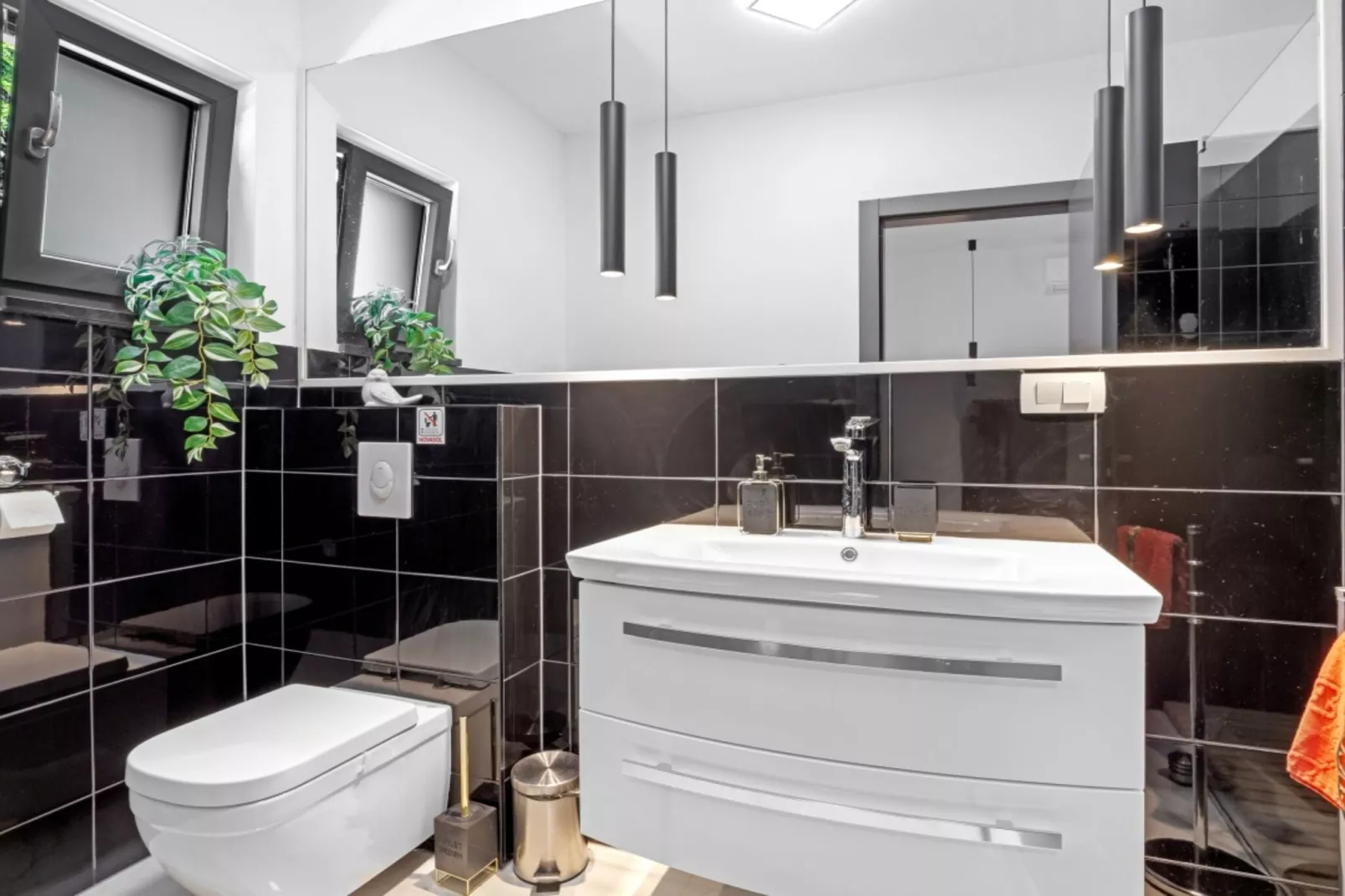 Villa Pool House Fancy - Villa With Private Pool-Badkamer