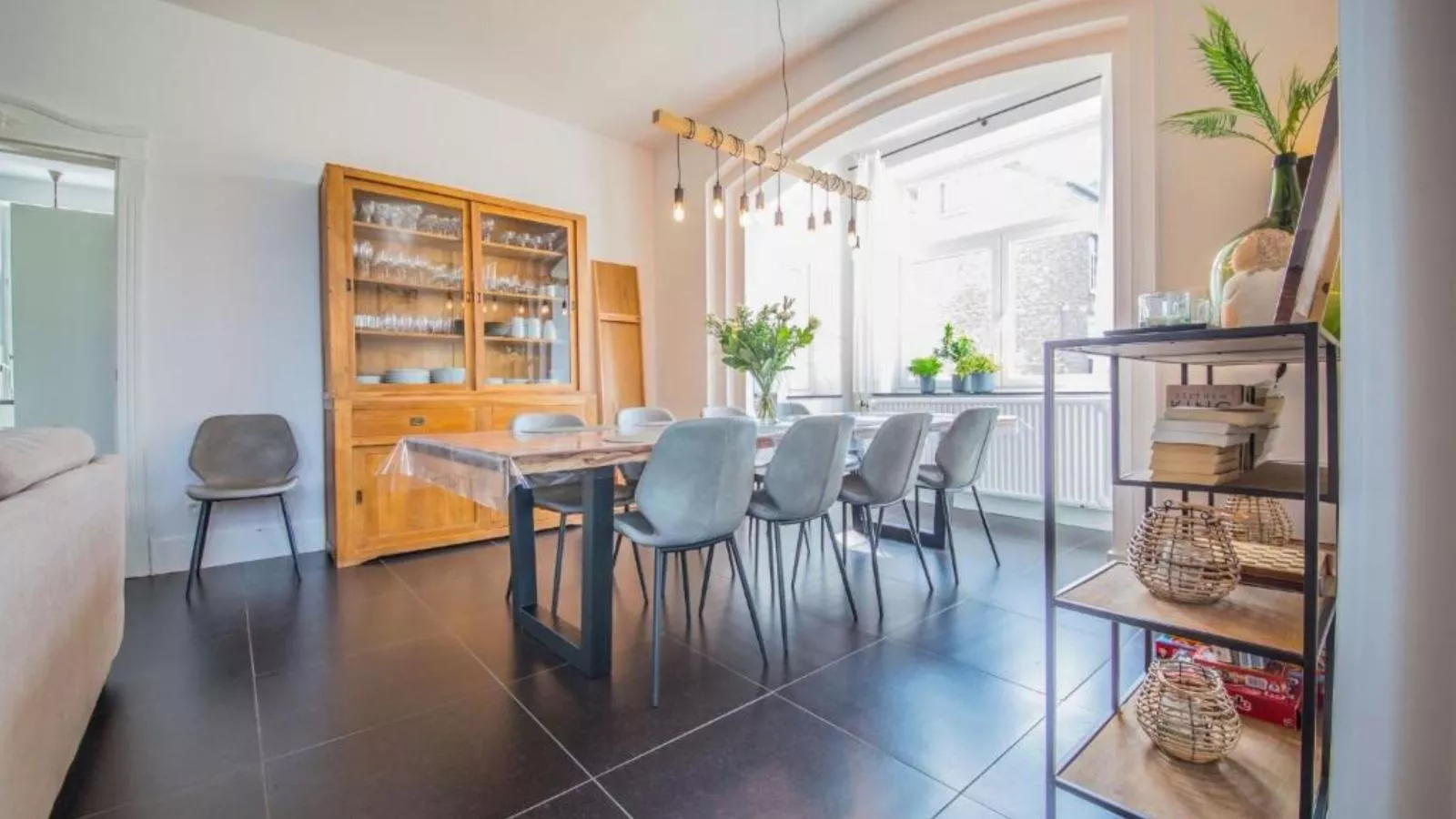 Ma Dame Jeanne-Eetkamer