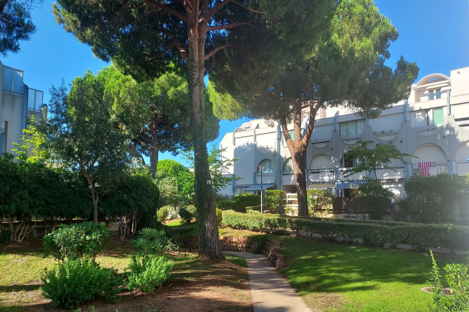 Les Floralies II N°3376 - 2P4-Buitenlucht