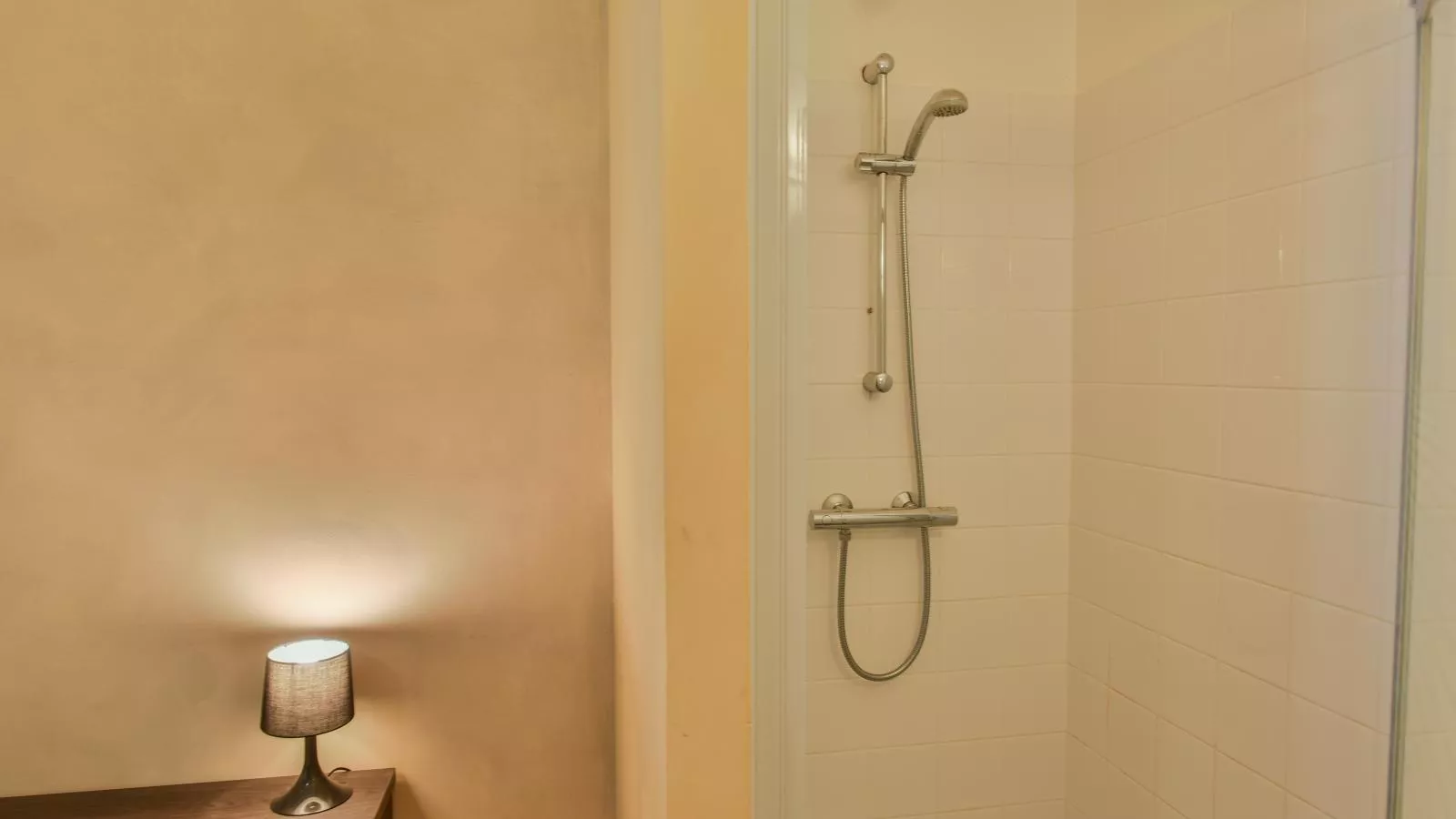 Lac Bleu huis nr 13-Badkamer