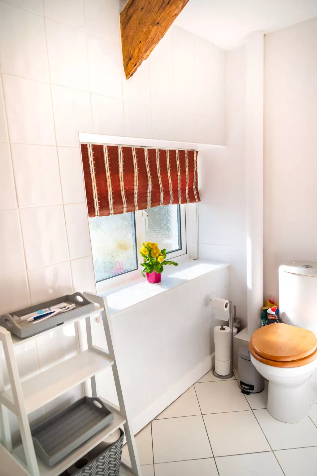 Court Cottage-Binnen