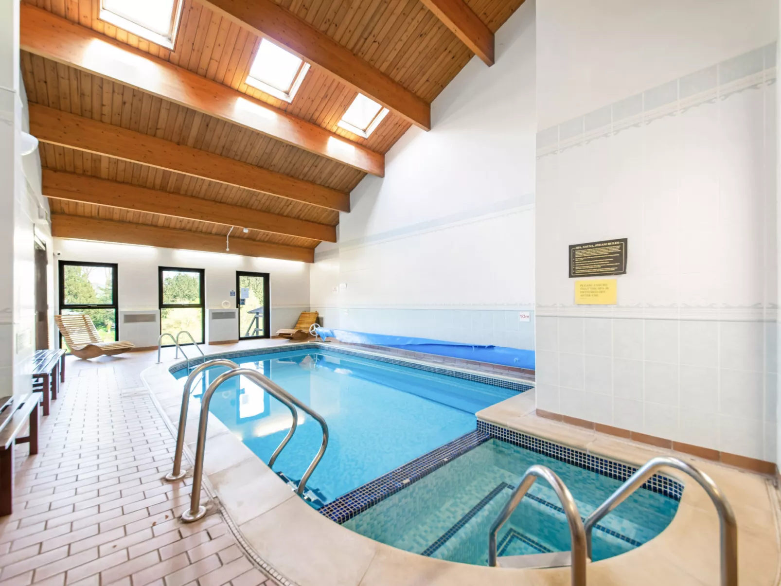 Kilburn Hall Apt-Binnen