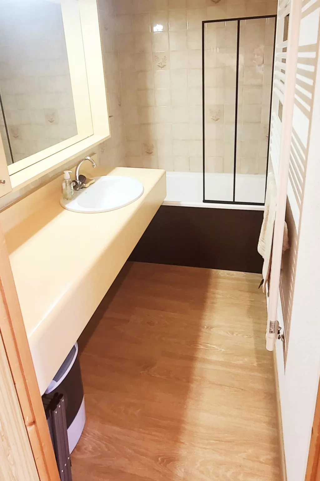 Le Vernon N 406 - ST5-Binnen