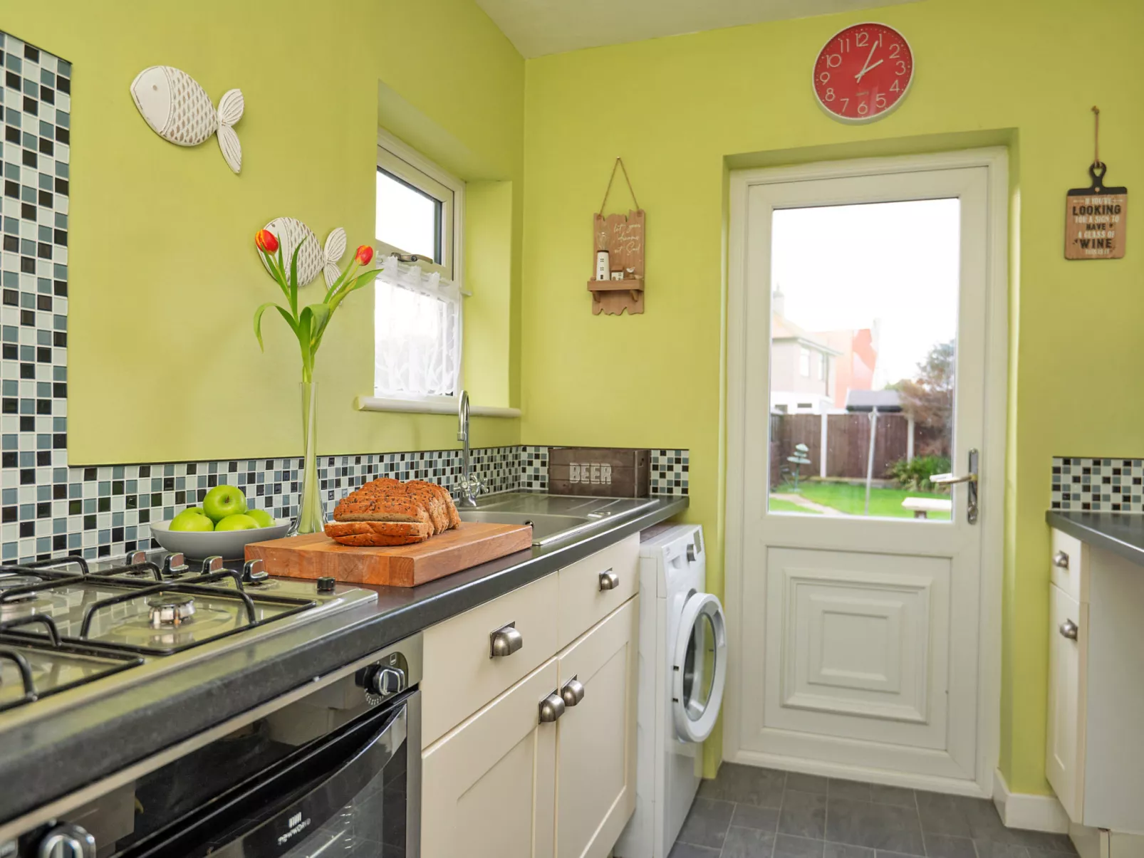 Llys Llewellyn-Binnen