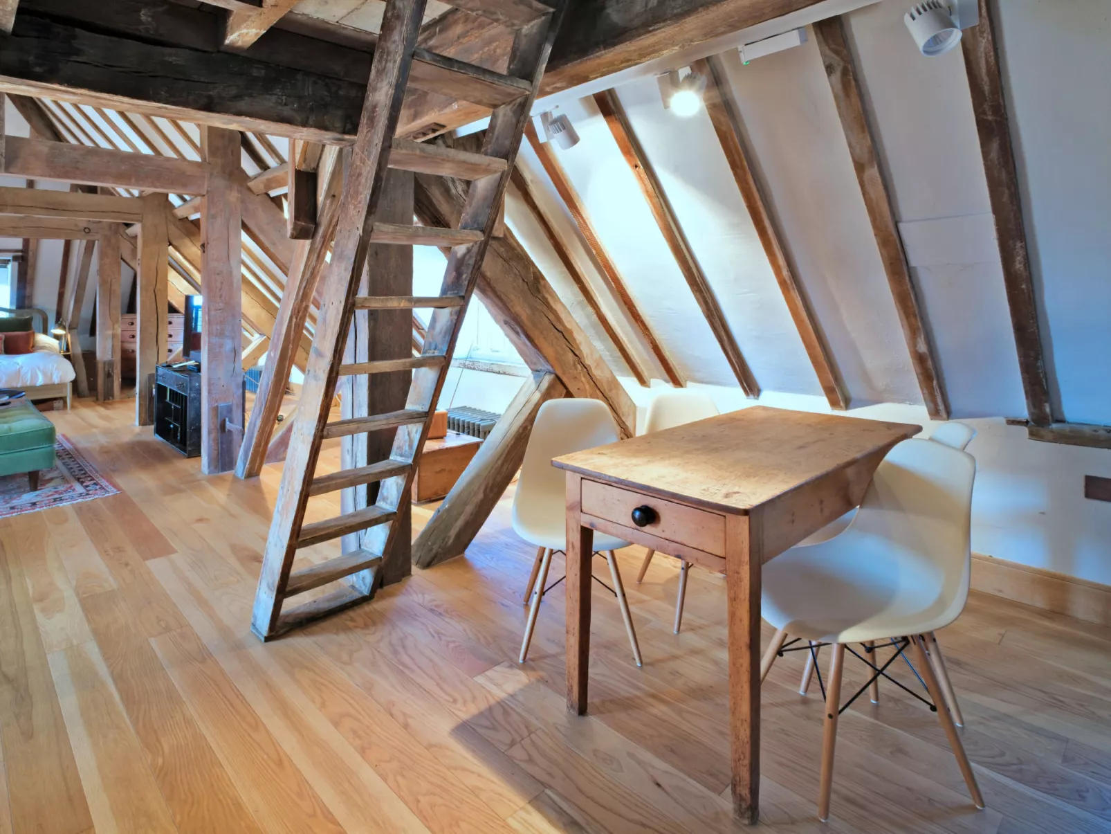 The Loft at Brackley Town Hall-Binnen