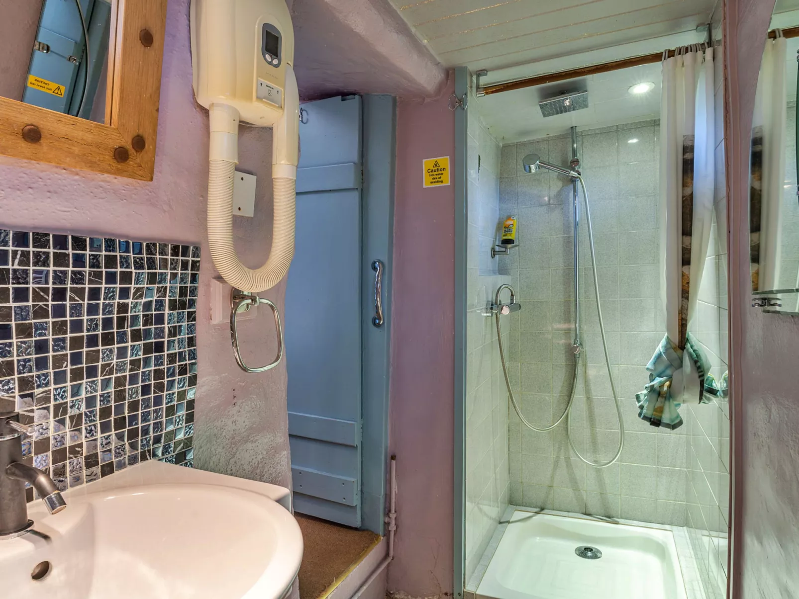 Fisherman's Cottage-Binnen