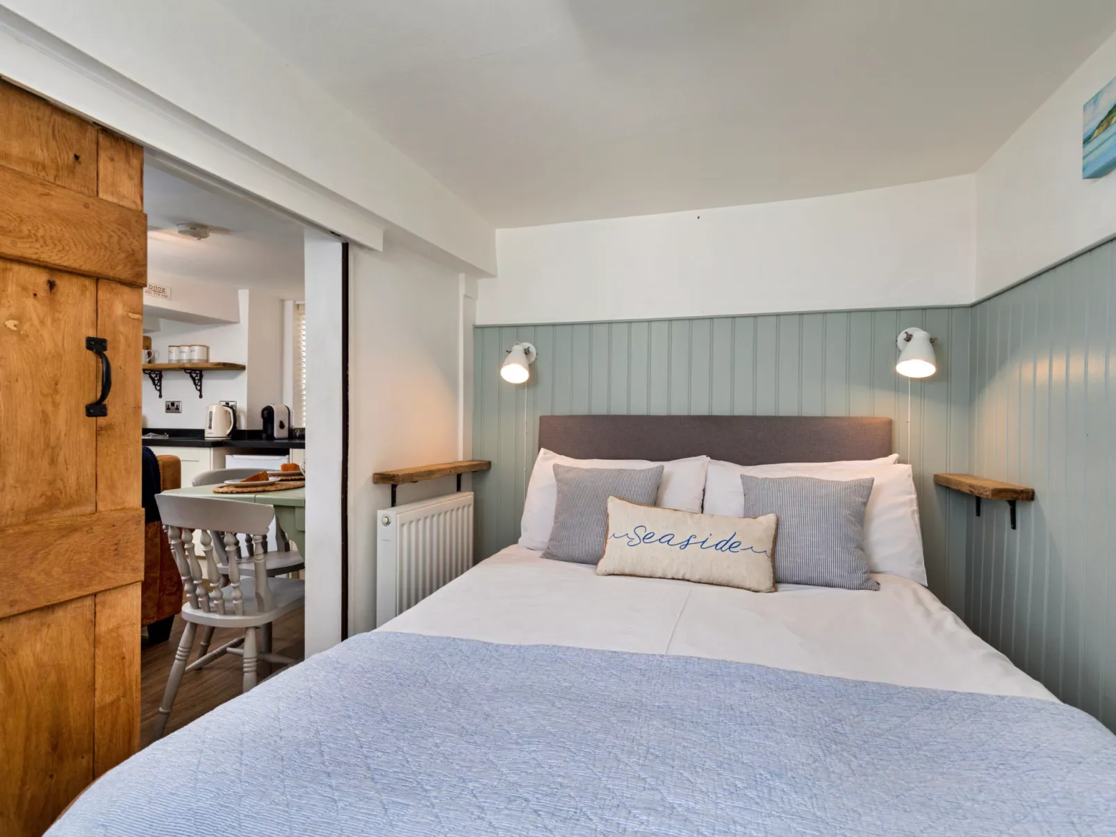 Duck Down Cottage-Binnen