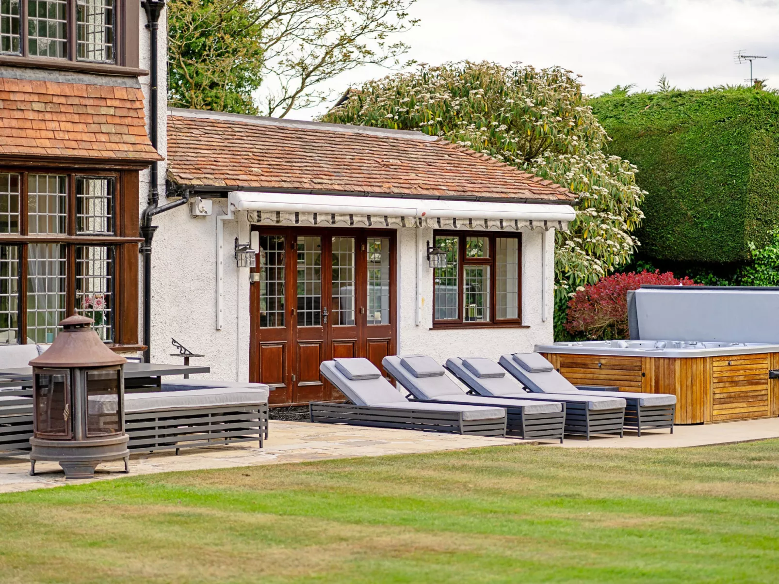 The Old Rectory-Buiten